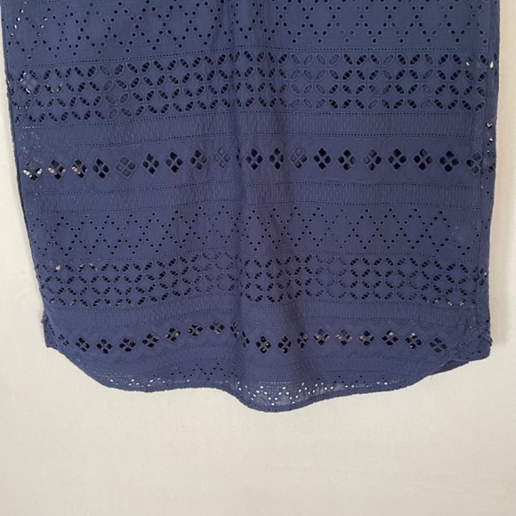 INA Size Medium Sleeveless Shift Pull Over Shirt Dress Navy Blue Eyelet Lined - Picture 3 of 9